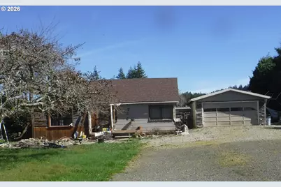 1736 N Elm St, Coquille, OR 97423 - Photo 3