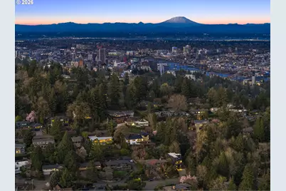 1663 SW Westwood Dr, Portland, OR 97239 - Photo 43