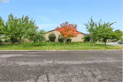 1967 Astor Way, Woodburn, OR 97071 - Photo 31