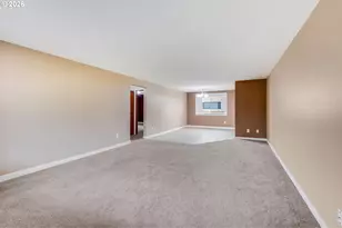 1967 Astor Way, Woodburn, OR 97071 - Photo 15