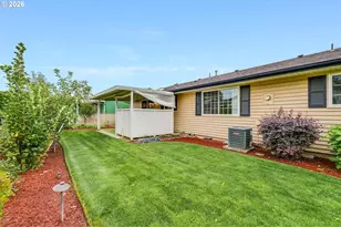 1967 Astor Way, Woodburn, OR 97071 - Photo 9