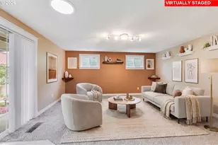 1967 Astor Way, Woodburn, OR 97071 - Photo 5