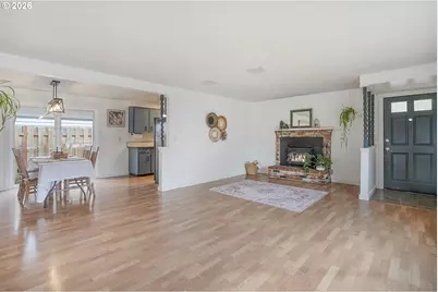 1411 NE Evans St, McMinnville, OR 97128 - Photo 9