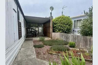 3760 Highway 101 #18, Florence, OR 97439 - Photo 21