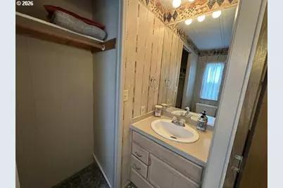 3760 Highway 101 #18, Florence, OR 97439 - Photo 15