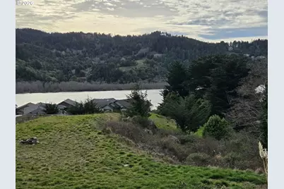 Hume Rd #302, Gold Beach, OR 97444 - Photo 3