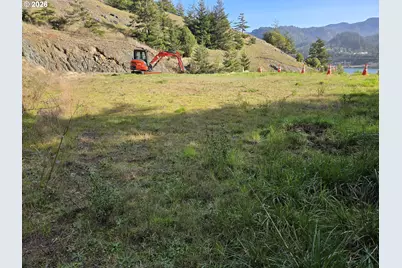 Hume Rd #302, Gold Beach, OR 97444 - Photo 9