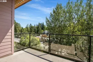 7910 SW 31st Ave, Portland, OR 97219 - Photo 25