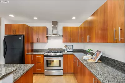 7910 SW 31st Ave #404, Portland, OR 97219 - Photo 13