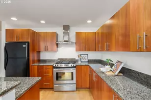 7910 SW 31st Ave, Portland, OR 97219 - Photo 13