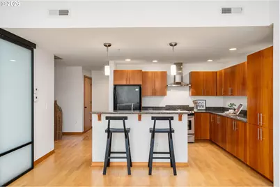7910 SW 31st Ave #404, Portland, OR 97219 - Photo 11