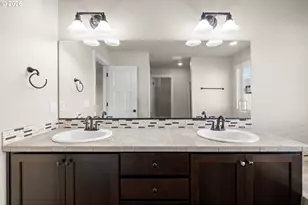 7934 SW Patience Dr, Hillsboro, OR 97123 - Photo 25