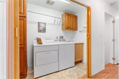 3035 E 12th St, The Dalles, OR 97058 - Photo 29