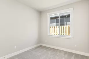 2221 E Juniper Cir, La Center, WA 98629 - Photo 23