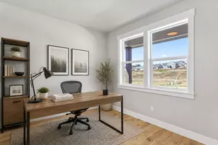 2221 E Juniper Cir, La Center, WA 98629 - Photo 41