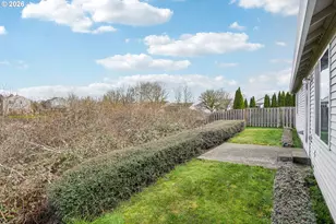 2315 SW Hannah Cir, McMinnville, OR 97128 - Photo 31