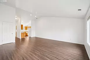 2315 SW Hannah Cir, McMinnville, OR 97128 - Photo 9