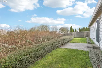 2315 SW Hannah Cir, McMinnville, OR 97128 - Photo 31