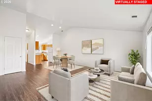 2315 SW Hannah Cir, McMinnville, OR 97128 - Photo 9