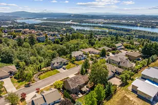 639 NW Fremont St, Camas, WA 98607 - Photo 35