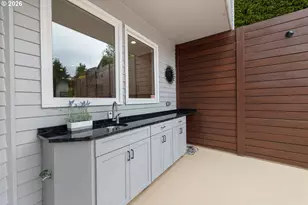 745 SW 67th Pl, Portland, OR 97225 - Photo 11