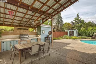 942 Fairway Dr, Eugene, OR 97404 - Photo 27
