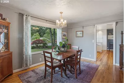 942 Fairway Dr, Eugene, OR 97404 - Photo 9
