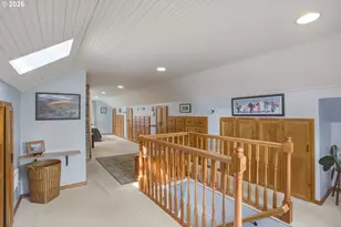 942 Fairway Dr, Eugene, OR 97404 - Photo 17