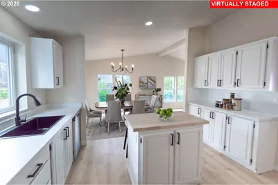 1038 Hillside Dr, Cottage Grove, OR 97424 - Photo 9