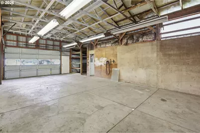 2541 Marcola Rd, Springfield, OR 97477 - Photo 7