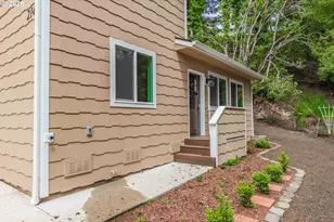 2143 Ash St, North Bend, OR 97459 - Photo 3