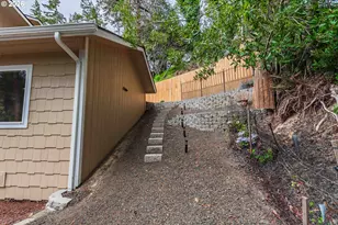 2143 Ash St, North Bend, OR 97459 - Photo 37