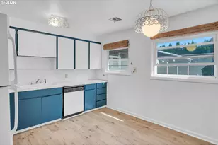 8000 N Woolsey Ave, Portland, OR 97203 - Photo 9
