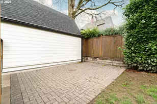 2126 NE 17th Ave, Portland, OR 97212 - Photo 37
