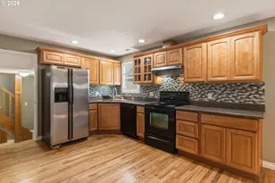 1515 NE 118th Ave, Portland, OR 97220 - Photo 11