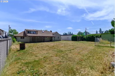 1515 NE 118th Ave, Portland, OR 97220 - Photo 33