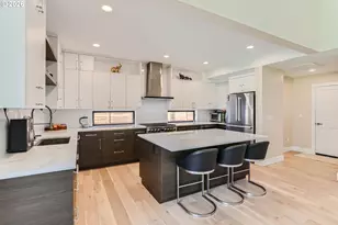 6090 Carman Dr, Lake Oswego, OR 97035 - Photo 21