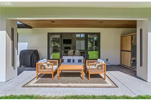 6090 Carman Dr, Lake Oswego, OR 97035 - Photo 25