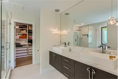 6090 Carman Dr, Lake Oswego, OR 97035 - Photo 13
