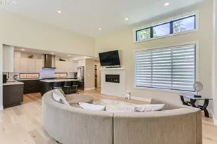 6090 Carman Dr, Lake Oswego, OR 97035 - Photo 5