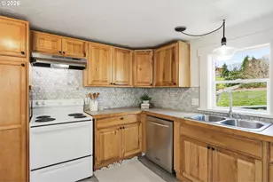 180 NW Spring St, White Salmon, WA 98672 - Photo 15