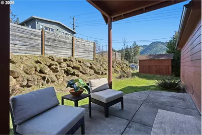 180 NW Spring St, White Salmon, WA 98672 - Photo 35