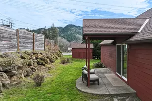 180 NW Spring St, White Salmon, WA 98672 - Photo 37