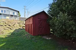 180 NW Spring St, White Salmon, WA 98672 - Photo 35