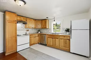 180 NW Spring St, White Salmon, WA 98672 - Photo 13