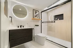6411 NE 32nd Pl, Portland, OR 97211 - Photo 3