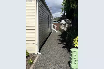 1000 N 8th St, Reedsport, OR 97467 - Photo 35