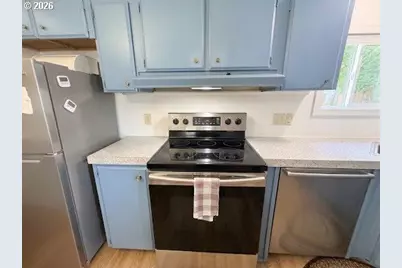 1000 N 8th St, Reedsport, OR 97467 - Photo 5