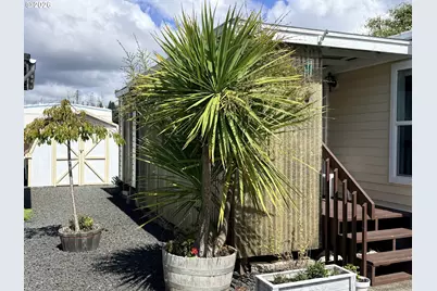 1000 N 8th St, Reedsport, OR 97467 - Photo 3