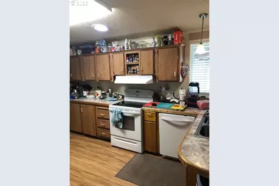 1125 58th St #8, Springfield, OR 97478 - Photo 7